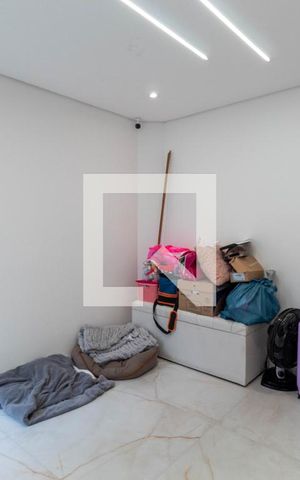 Casa de condomínio à venda com 165m², 3 quartos e 2 vagas Casa de condomínio à venda com 165m², 3 quartos e 2 vagasQuarto Suíte 1