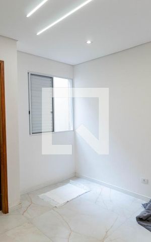 Casa de condomínio à venda com 165m², 3 quartos e 2 vagas Casa de condomínio à venda com 165m², 3 quartos e 2 vagasQuarto Suíte 1