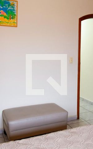 Casa à venda com 280m², 3 quartos e 2 vagas Casa à venda com 280m², 3 quartos e 2 vagasQuarto 1 suite