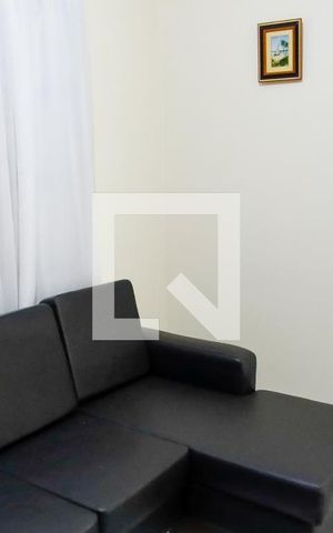Casa à venda com 280m², 3 quartos e 2 vagas Casa à venda com 280m², 3 quartos e 2 vagasQuarto 2 - Suíte
