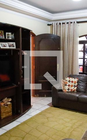 Casa à venda com 280m², 3 quartos e 2 vagas Casa à venda com 280m², 3 quartos e 2 vagassala
