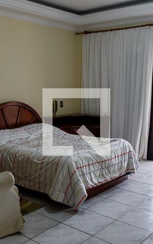 Casa à venda com 280m², 3 quartos e 2 vagas Casa à venda com 280m², 3 quartos e 2 vagasQuarto 3 - Suíte
