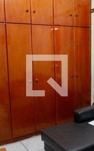 Casa à venda com 280m², 3 quartos e 2 vagas Casa à venda com 280m², 3 quartos e 2 vagasQuarto 2 - Suíte