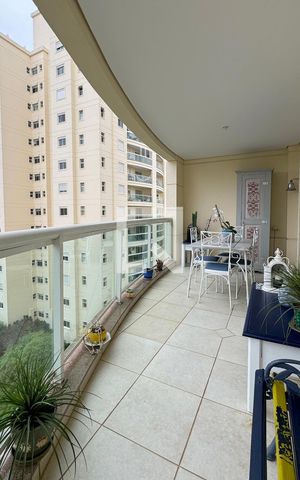 Apartamento para alugar com 133m², 3 quartos e 2 vagasVaranda