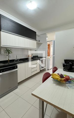 Apartamento para alugar com 133m², 3 quartos e 2 vagasCozinha