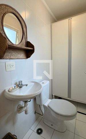 Apartamento para alugar com 133m², 3 quartos e 2 vagasBanheiro de serviço