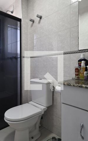 Apartamento à venda com 198m², 4 quartos e 4 vagasBanheiro da Suíte 1