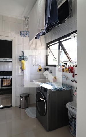 Apartamento à venda com 198m², 4 quartos e 4 vagasÁrea de Serviço