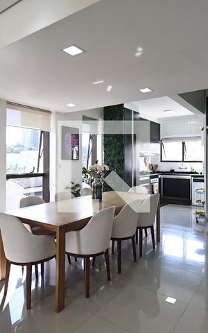 Apartamento à venda com 198m², 4 quartos e 4 vagasCozinha