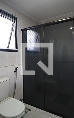 Apartamento à venda com 198m², 4 quartos e 4 vagasBanheiro da Suíte 2