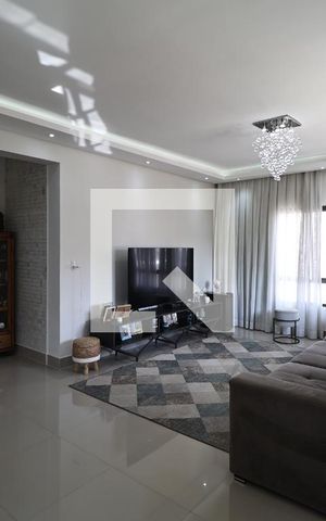 Apartamento à venda com 198m², 4 quartos e 4 vagasSala