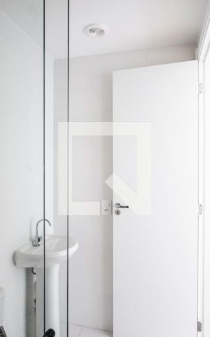 Apartamento para alugar com 39m², 1 quarto e sem vaga Apartamento para alugar com 39m², 1 quarto e sem vagaBanheiro