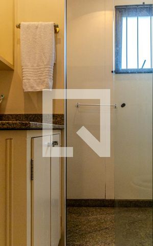 Apartamento para alugar com 220m², 3 quartos e 3 vagasBanheiro da Suíte 2