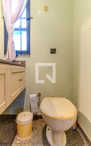 Apartamento para alugar com 220m², 3 quartos e 3 vagasLavabo