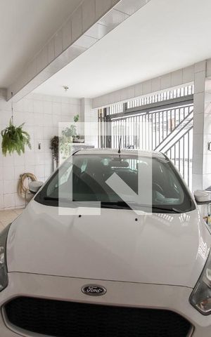 Casa à venda com 130m², 3 quartos e 2 vagas Casa à venda com 130m², 3 quartos e 2 vagasGaragem