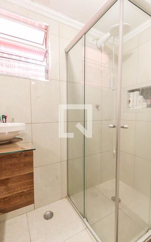 Casa à venda com 130m², 3 quartos e 2 vagas Casa à venda com 130m², 3 quartos e 2 vagasBanheiro da Casa 1