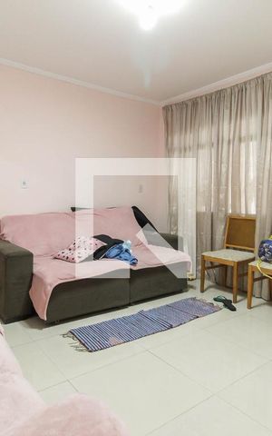 Casa à venda com 130m², 3 quartos e 2 vagas Casa à venda com 130m², 3 quartos e 2 vagasSala da Casa 2