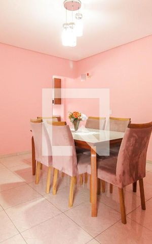 Casa à venda com 130m², 3 quartos e 2 vagas Casa à venda com 130m², 3 quartos e 2 vagasSala da casa 1