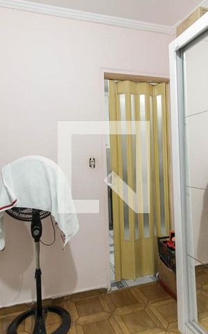 Casa à venda com 130m², 3 quartos e 2 vagas Casa à venda com 130m², 3 quartos e 2 vagasQuarto 1 da Casa 2