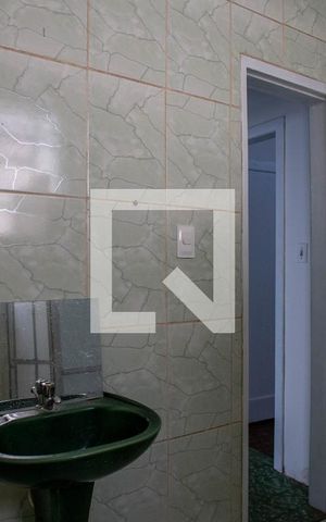 Casa à venda com 280m², 4 quartos e 4 vagas Casa à venda com 280m², 4 quartos e 4 vagasBanheiro