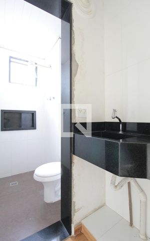Apartamento à venda com 65m², 2 quartos e 1 vagaBanheiro Social