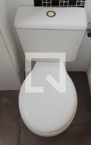 Apartamento à venda com 65m², 2 quartos e 1 vagaBanheiro Social
