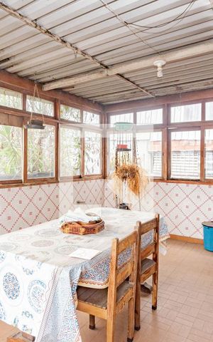 Casa à venda com 400m², 2 quartos e 1 vaga Casa à venda com 400m², 2 quartos e 1 vagaÁrea de Serviço