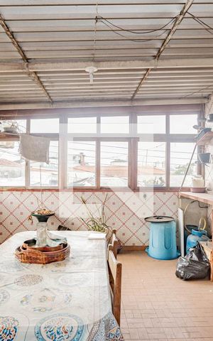 Casa à venda com 400m², 2 quartos e 1 vaga Casa à venda com 400m², 2 quartos e 1 vagaÁrea de Serviço
