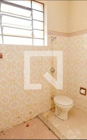 Casa à venda com 150m², 3 quartos e 2 vagasSuíte