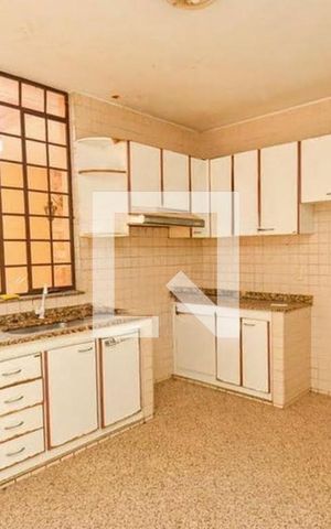 Casa à venda com 150m², 3 quartos e 2 vagasCozinha
