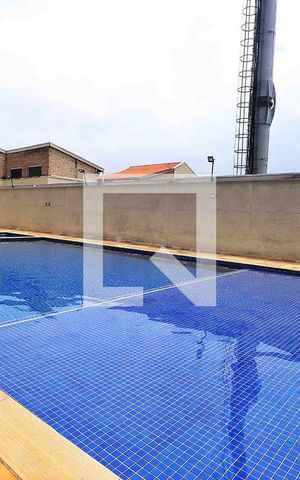 Apartamento para alugar com 60m², 2 quartos e 2 vagasÁrea comum - Piscina