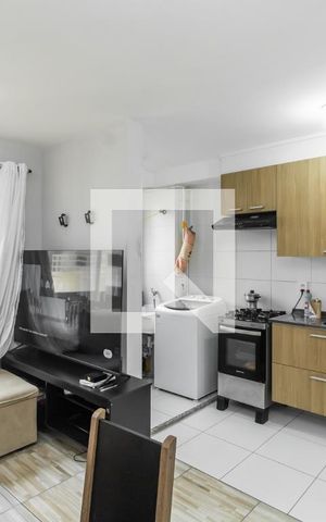 Apartamento à venda com 40m², 2 quartos e sem vaga Apartamento à venda com 40m², 2 quartos e sem vagaSala