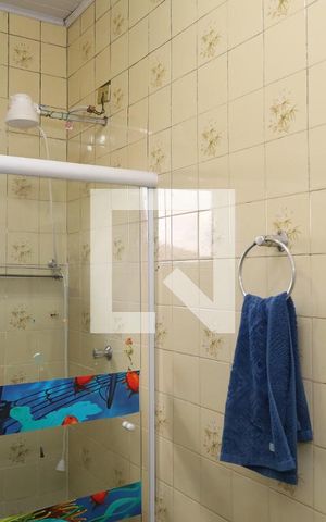 Casa à venda com 350m², 3 quartos e 3 vagasBanheiro 1 (Suíte)