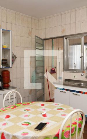 Casa à venda com 350m², 3 quartos e 3 vagasCozinha