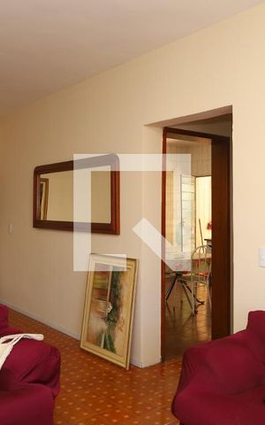 Casa à venda com 350m², 3 quartos e 3 vagasSala