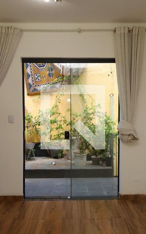Casa à venda com 350m², 3 quartos e 3 vagasEdícula - Sala