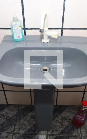 Casa à venda com 350m², 3 quartos e 3 vagasBanheiro 2