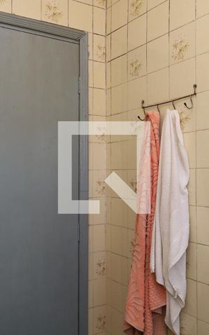 Casa à venda com 350m², 3 quartos e 3 vagasBanheiro 1 (Suíte)