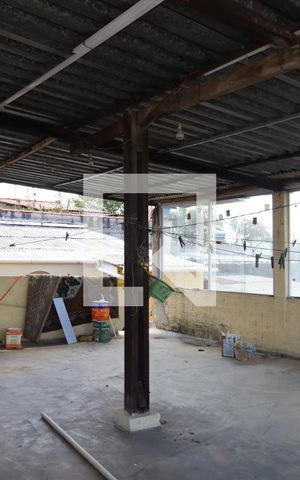 Casa à venda com 350m², 3 quartos e 3 vagasÁrea de Serviço e Lage