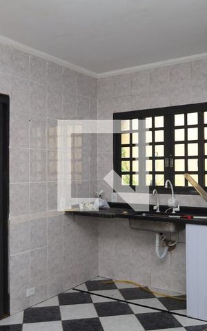 Casa à venda com 350m², 3 quartos e 3 vagasEdícula - Cozinha
