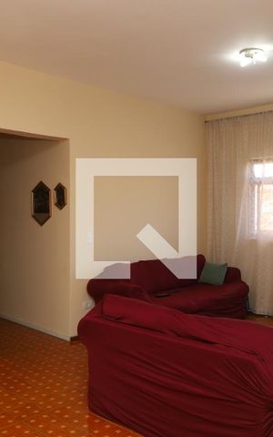 Casa à venda com 350m², 3 quartos e 3 vagasSala