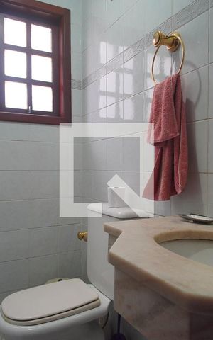 Casa à venda com 381m², 3 quartos e 1 vaga Casa à venda com 381m², 3 quartos e 1 vagaBanheiro 3
