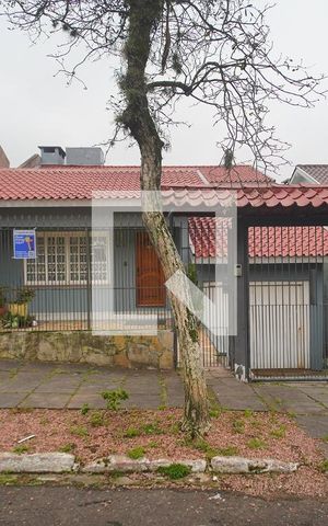 Casa à venda com 381m², 3 quartos e 1 vaga Casa à venda com 381m², 3 quartos e 1 vagaFachada