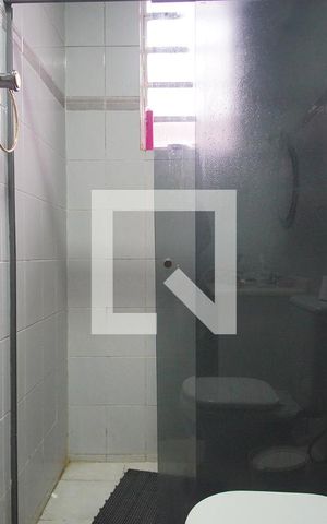 Casa à venda com 381m², 3 quartos e 1 vaga Casa à venda com 381m², 3 quartos e 1 vagaBanheiro 1