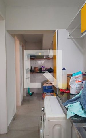 Casa à venda com 381m², 3 quartos e 1 vaga Casa à venda com 381m², 3 quartos e 1 vagaÁrea de Serviço