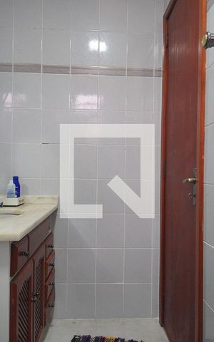 Casa à venda com 381m², 3 quartos e 1 vaga Casa à venda com 381m², 3 quartos e 1 vagaBanheiro 1