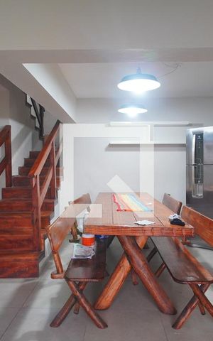 Casa à venda com 381m², 3 quartos e 1 vaga Casa à venda com 381m², 3 quartos e 1 vagaÁrea gourmet