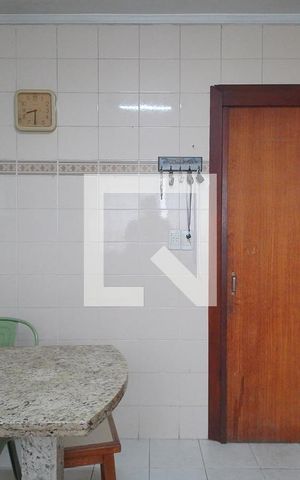 Casa à venda com 381m², 3 quartos e 1 vaga Casa à venda com 381m², 3 quartos e 1 vagaCozinha