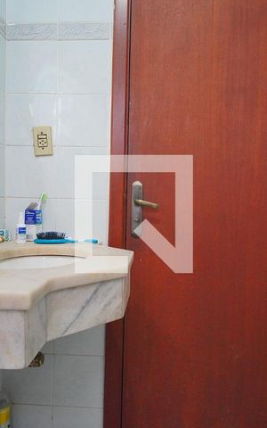 Casa à venda com 381m², 3 quartos e 1 vaga Casa à venda com 381m², 3 quartos e 1 vagaBanheiro 3