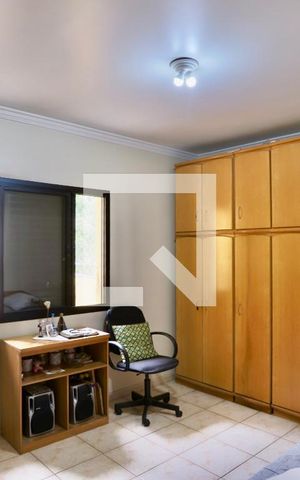 Casa à venda com 220m², 3 quartos e 5 vagas Casa à venda com 220m², 3 quartos e 5 vagasQuarto 2